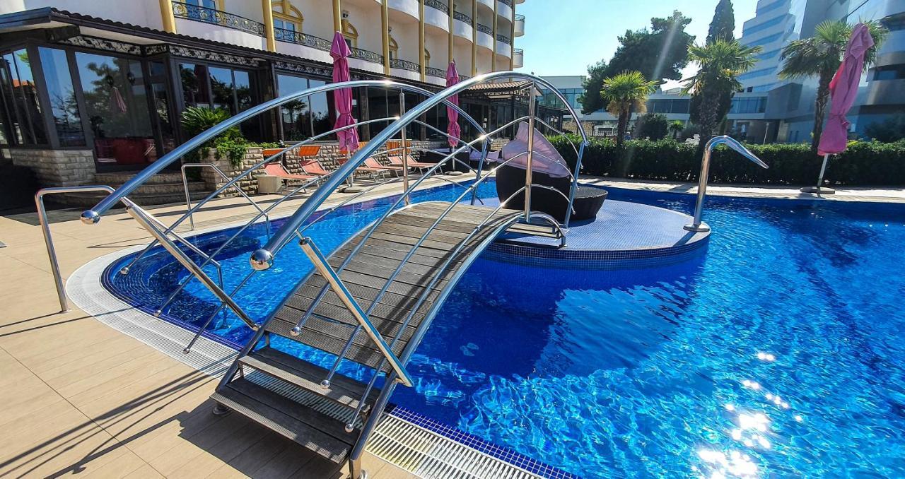 Hotel Miramare Vodice Eksteriør bilde