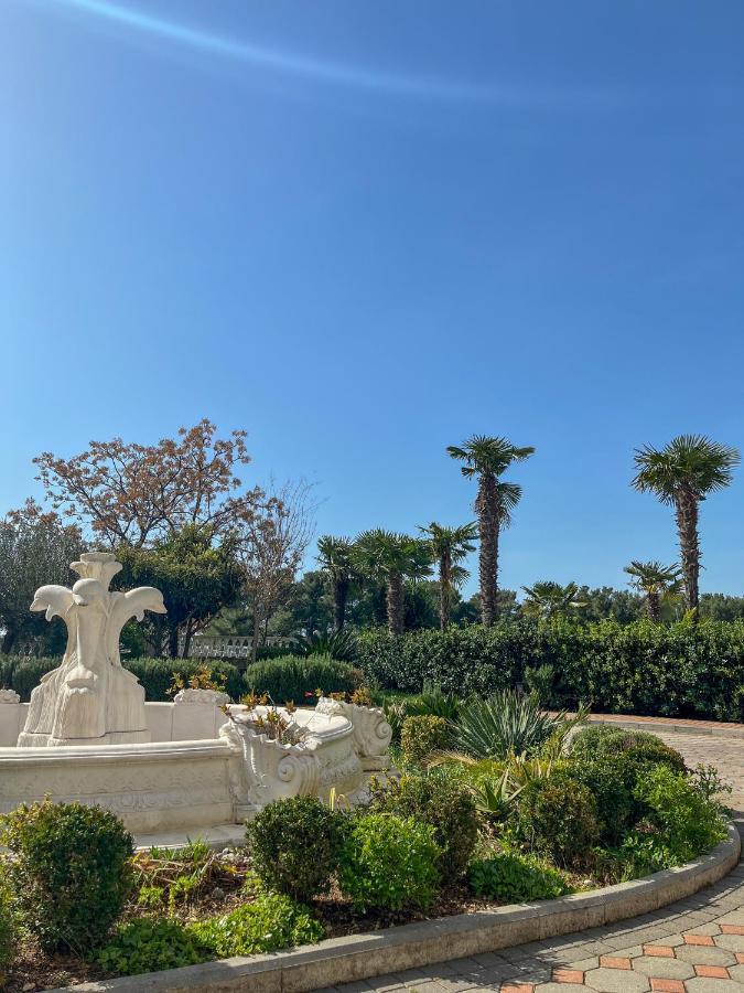 Hotel Miramare Vodice Eksteriør bilde