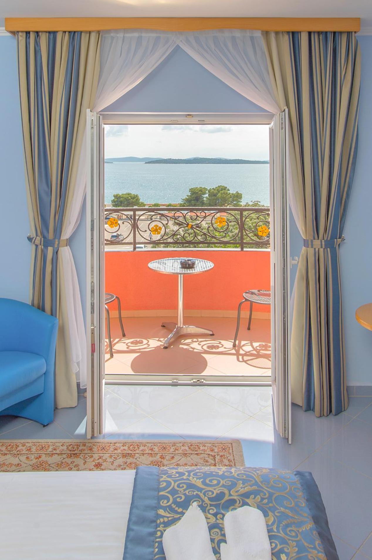 Hotel Miramare Vodice Eksteriør bilde